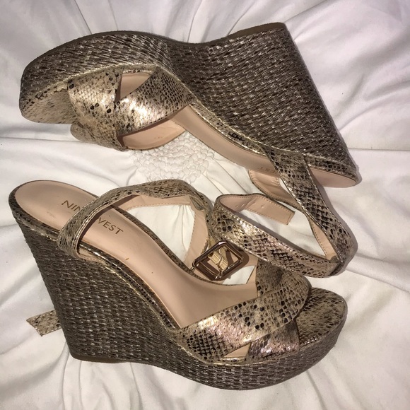 Nine West Snake Print Metallc Wedges - Picture 3 of 6